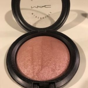 MAC LE Mineralize Skin Finish - BLONDE
